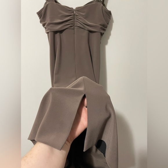 Joseph Ribkoff Brown Jeweled Bodycon Ruched Midi Dress in Size US 8 - Picture 5 of 8